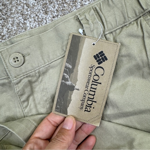NEW Columbia Elkhorn II Khaki Utility Cargo Shorts Mens size 38 Beige Flat Front - Picture 10 of 15